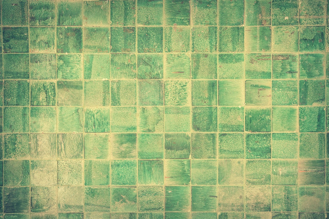 Groene verticale tuin als energieke interieur upgrade.